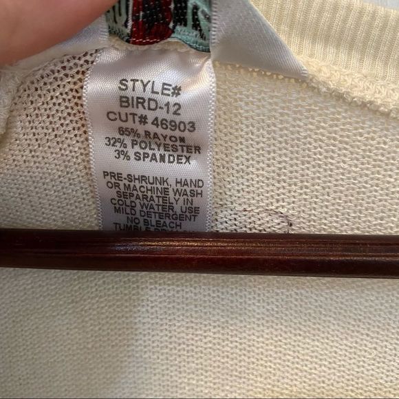 Hard Tail women’s v neck long sleeve sweater Cream.Size XS - Picture 7 of 8